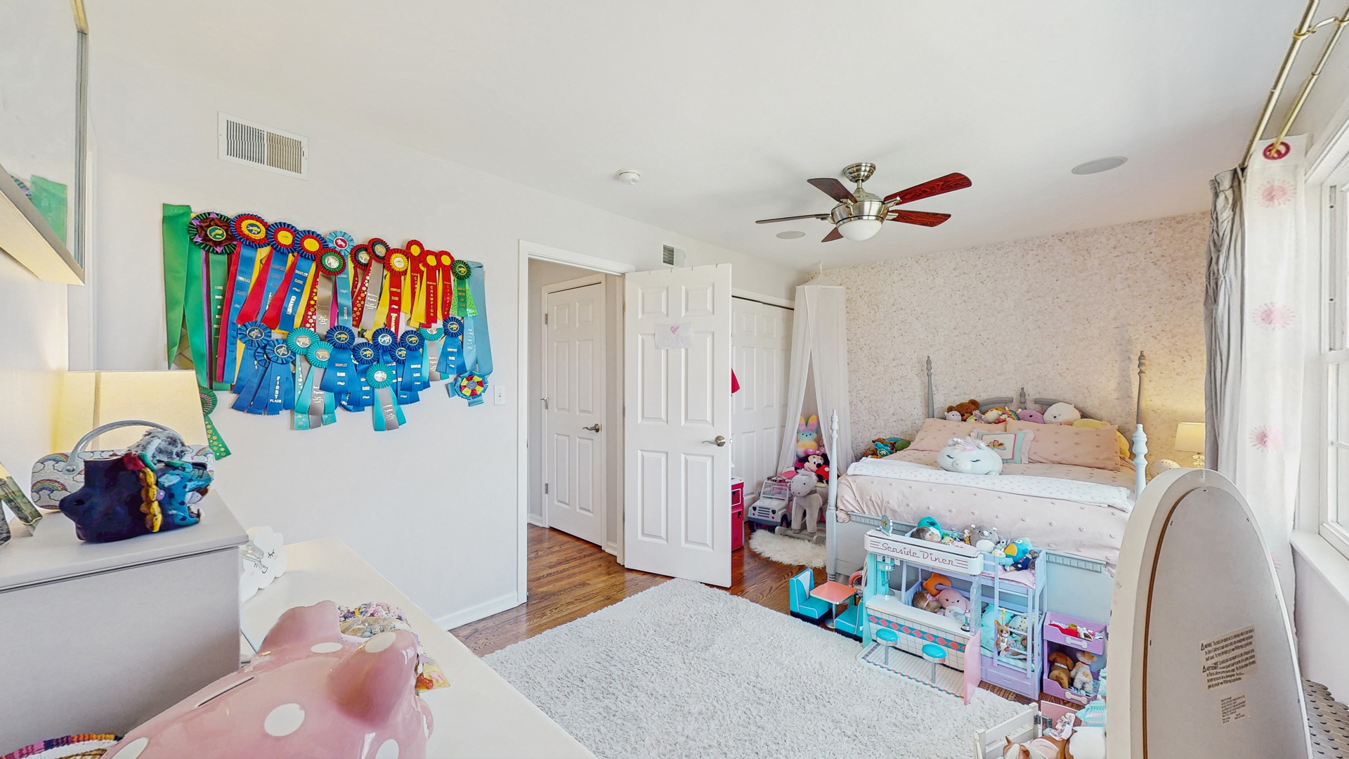 817 Plamondon Road Wheaton, IL 60189 - Photo 17 of 30