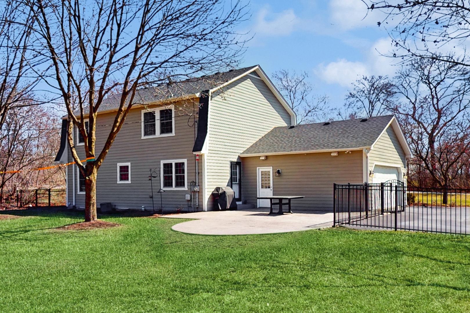 817 Plamondon Road Wheaton, IL 60189 - Photo 25 of 30