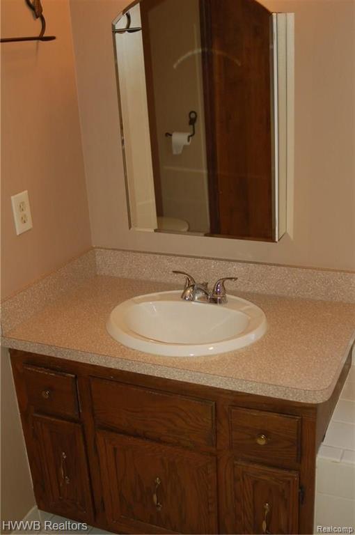 564 Sunlight Drive Rochester Hills, MI 48309 - Photo 35 of 47