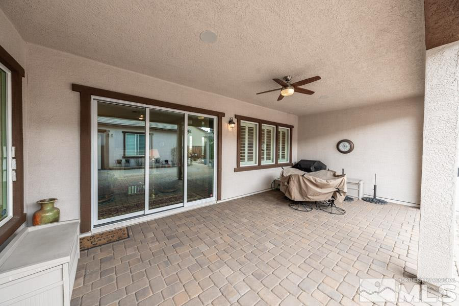 2210 Trakehner Lane Reno, NV 89521 - Photo 28 of 39 a living room with furniture