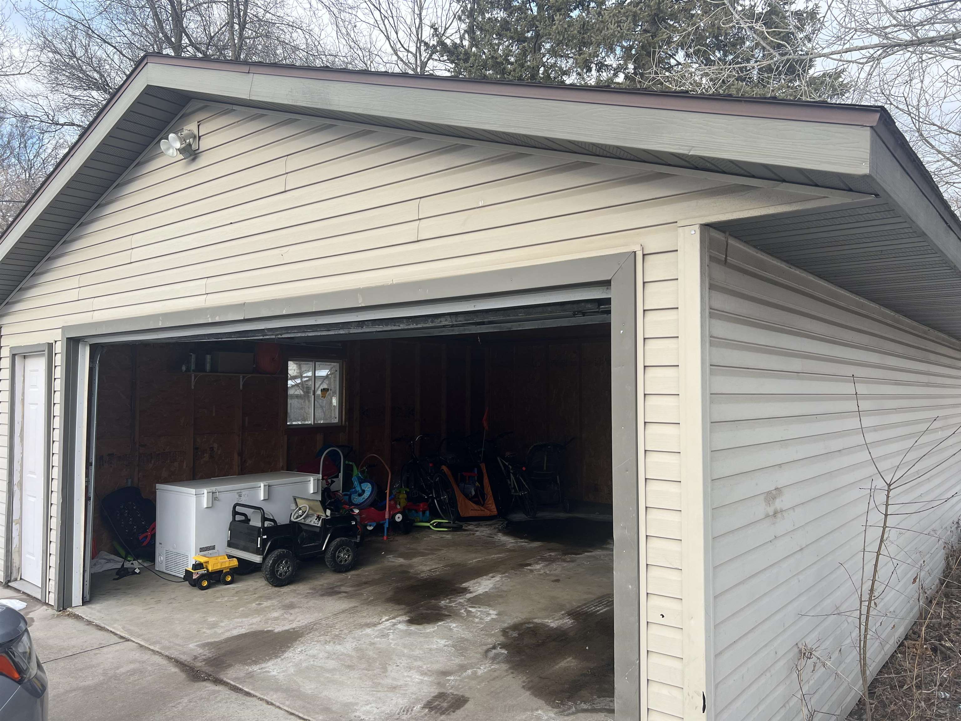 2165 Prairie Street Stevens Point, WI 54481 - Photo 3 of 11