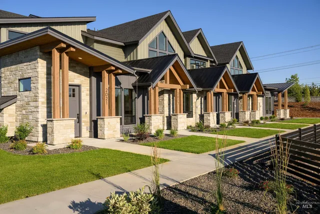 $519,900 | 2154 West Freya Court, Eagle, ID 83616