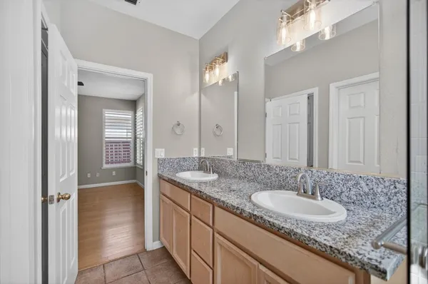 $549,999 | 9393 Canmoor Circle, Elk Grove, CA 95758