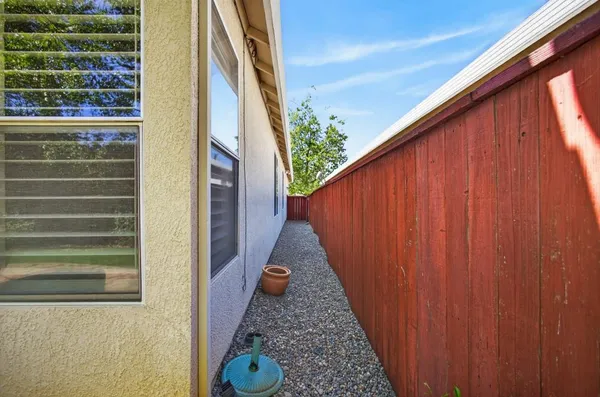 $549,999 | 9393 Canmoor Circle, Elk Grove, CA 95758