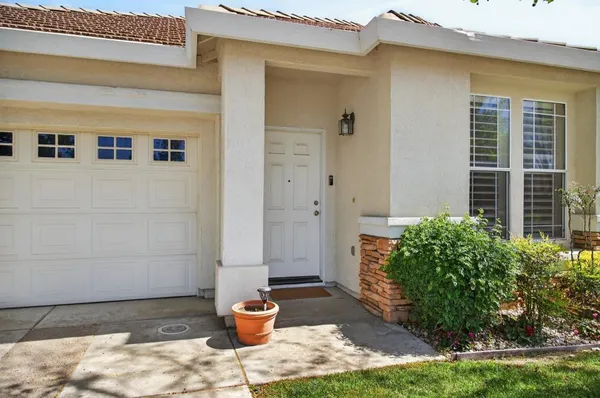 $549,999 | 9393 Canmoor Circle, Elk Grove, CA 95758