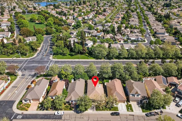 $549,999 | 9393 Canmoor Circle, Elk Grove, CA 95758