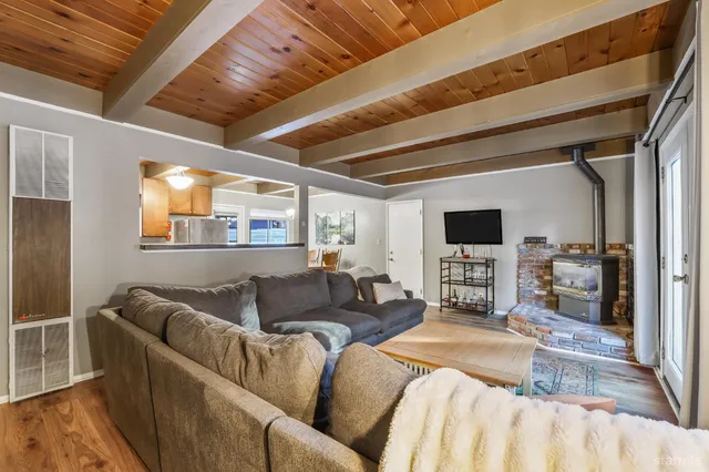 $799,000 | 1221 Goldpan Court, South Lake Tahoe, CA 96150