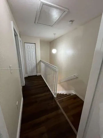 a view of entryway and hall