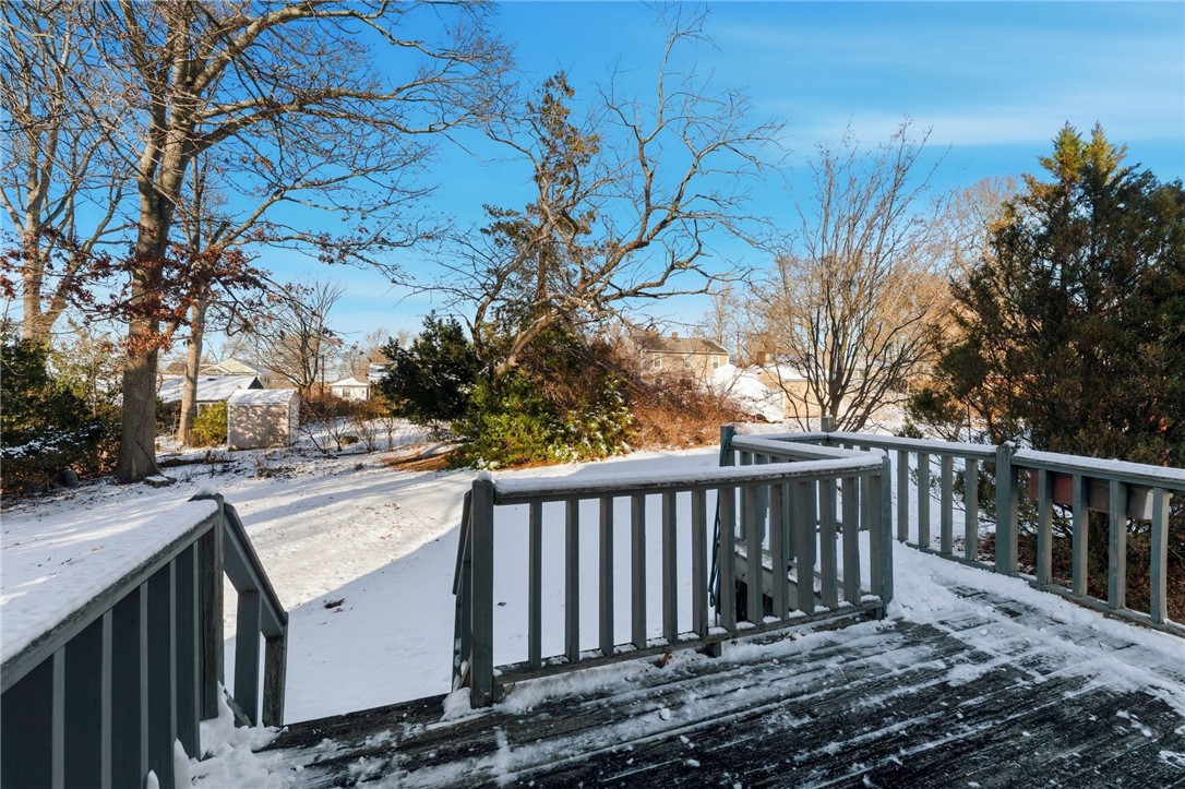 8 Harris Avenue Warren, RI 02885 - Photo 11 of 47