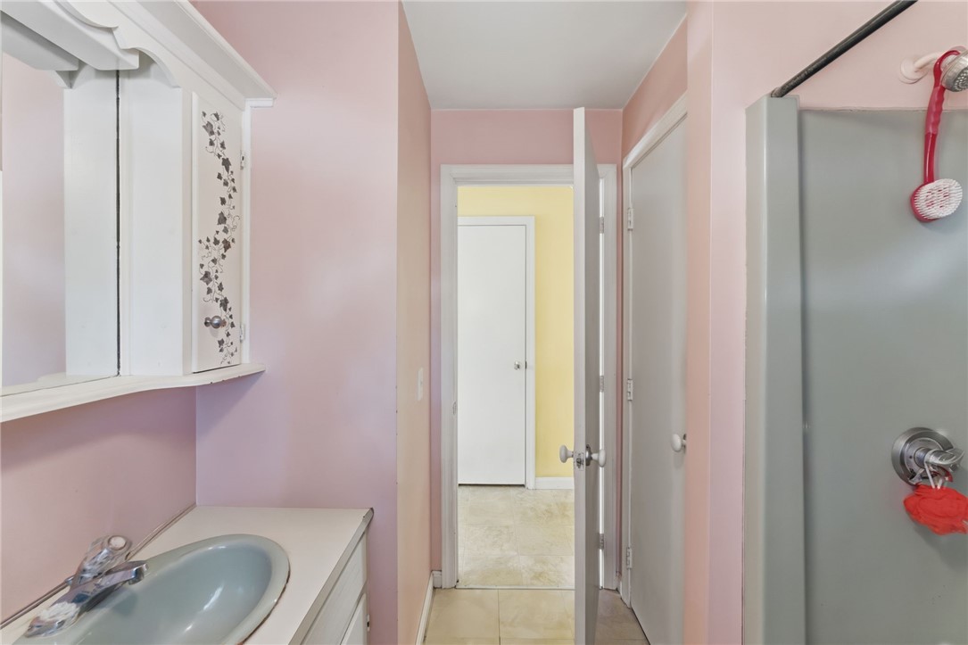 8 Harris Avenue Warren, RI 02885 - Photo 27 of 47