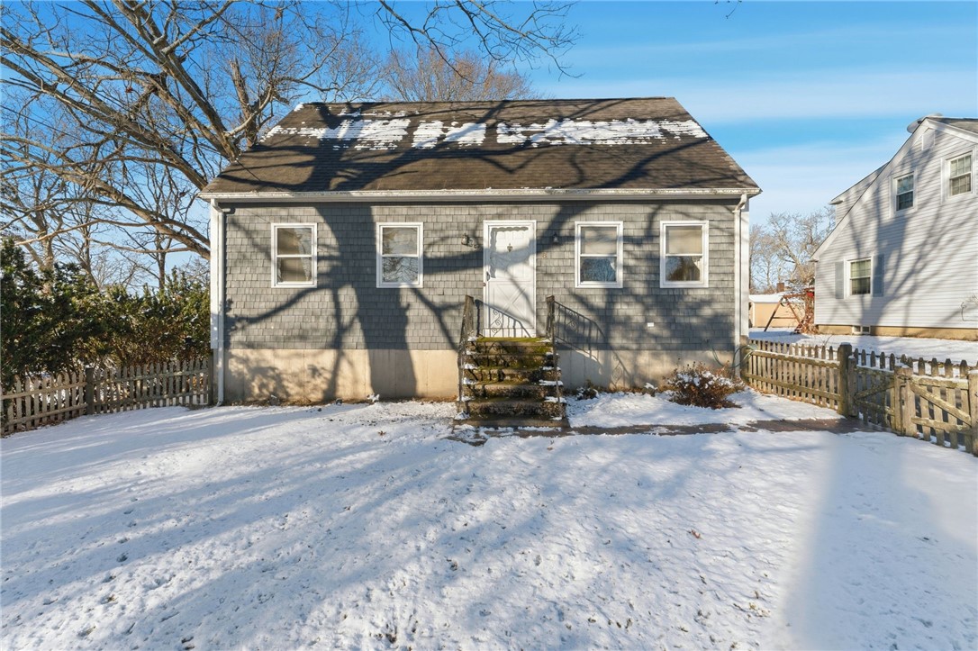 8 Harris Avenue Warren, RI 02885 - Photo 44 of 47