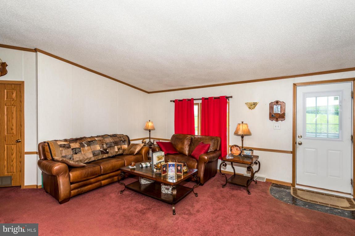 85 Binder Road Stevens, PA 17578 - Photo 2 of 28