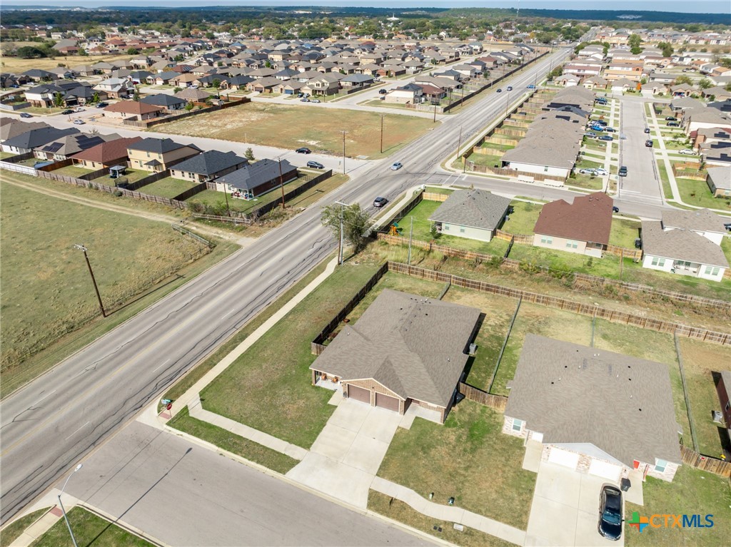 5701 Rustler Drive, Unit B Killeen, TX 76543 - Photo 26 of 29 a view of swimming pool