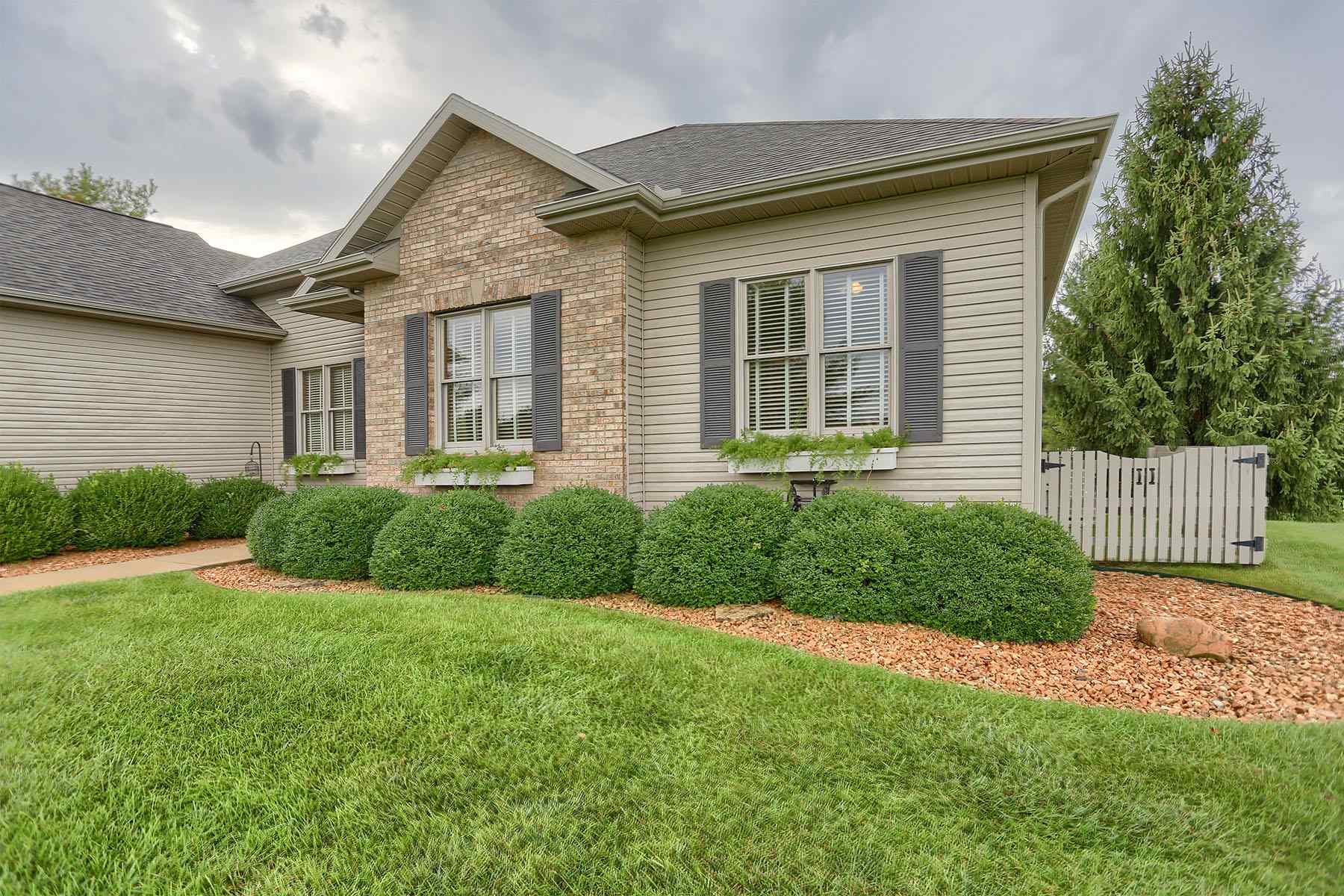 3561 East Pierceton Road Warsaw, IN 46580 - Photo 3 of 36 Gallery Image 3