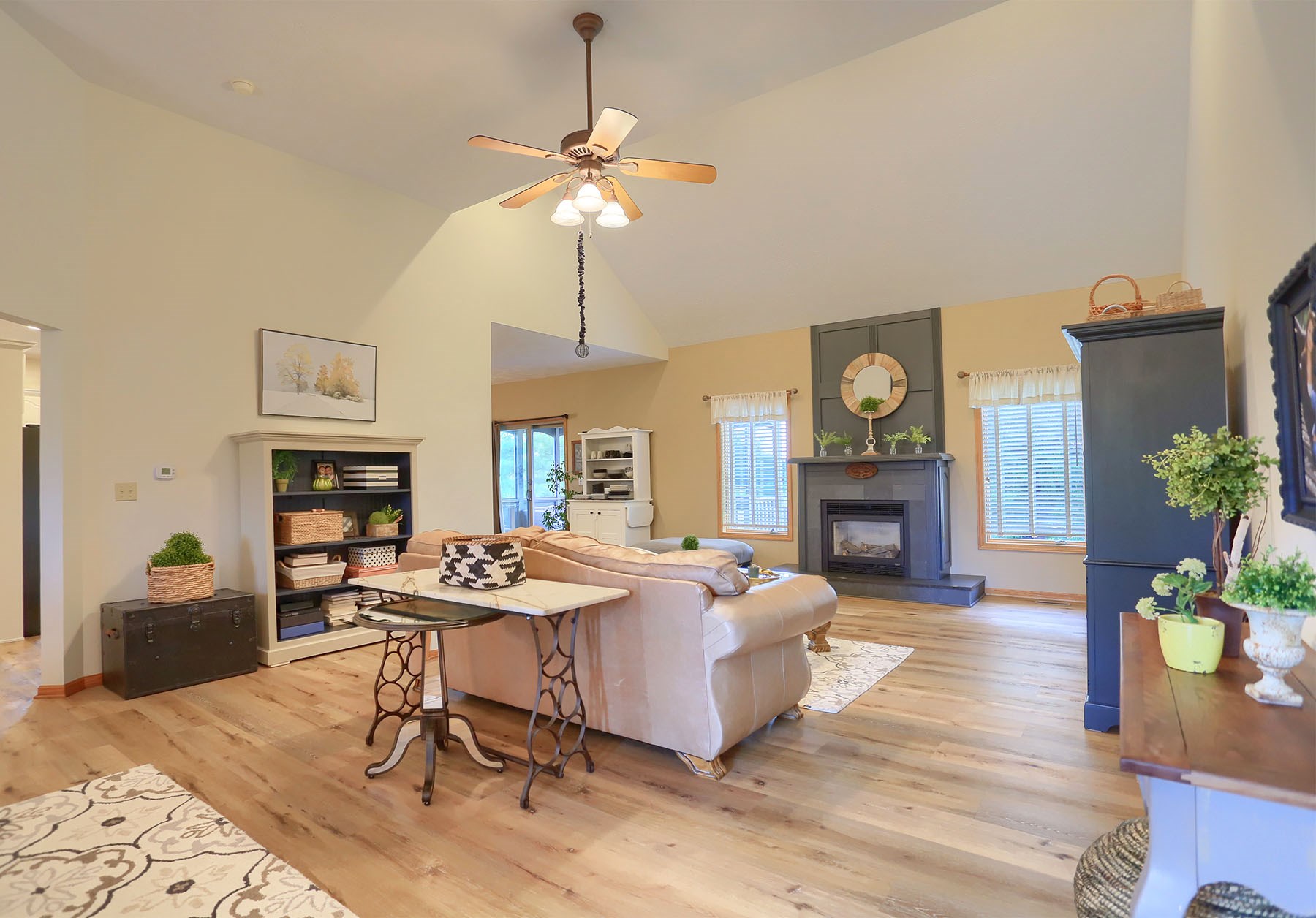3561 East Pierceton Road Warsaw, IN 46580 - Photo 10 of 36 Gallery Image 10