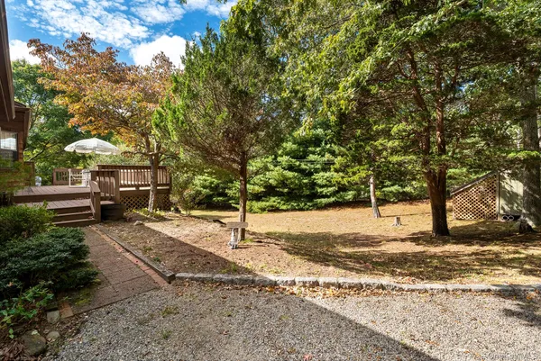 $1,575,000 | 6 Woodvale Street, Sag Harbor, NY 11963