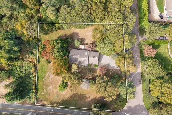 $1,575,000 | 6 Woodvale Street, Sag Harbor, NY 11963