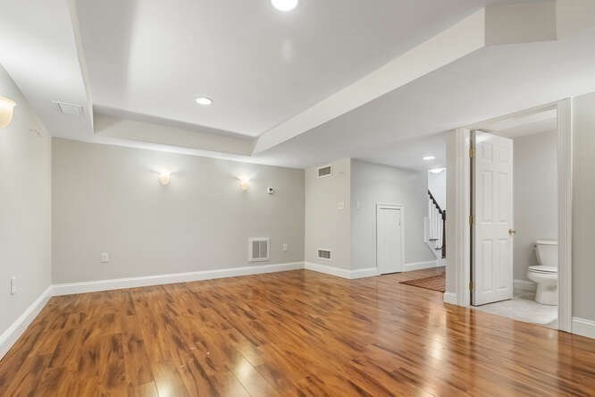 27 Murdoch Road Stoneham, MA 02180 - Photo 16 of 36 Gallery Image 16
