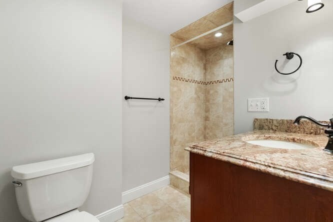 27 Murdoch Road Stoneham, MA 02180 - Photo 17 of 36 Gallery Image 17