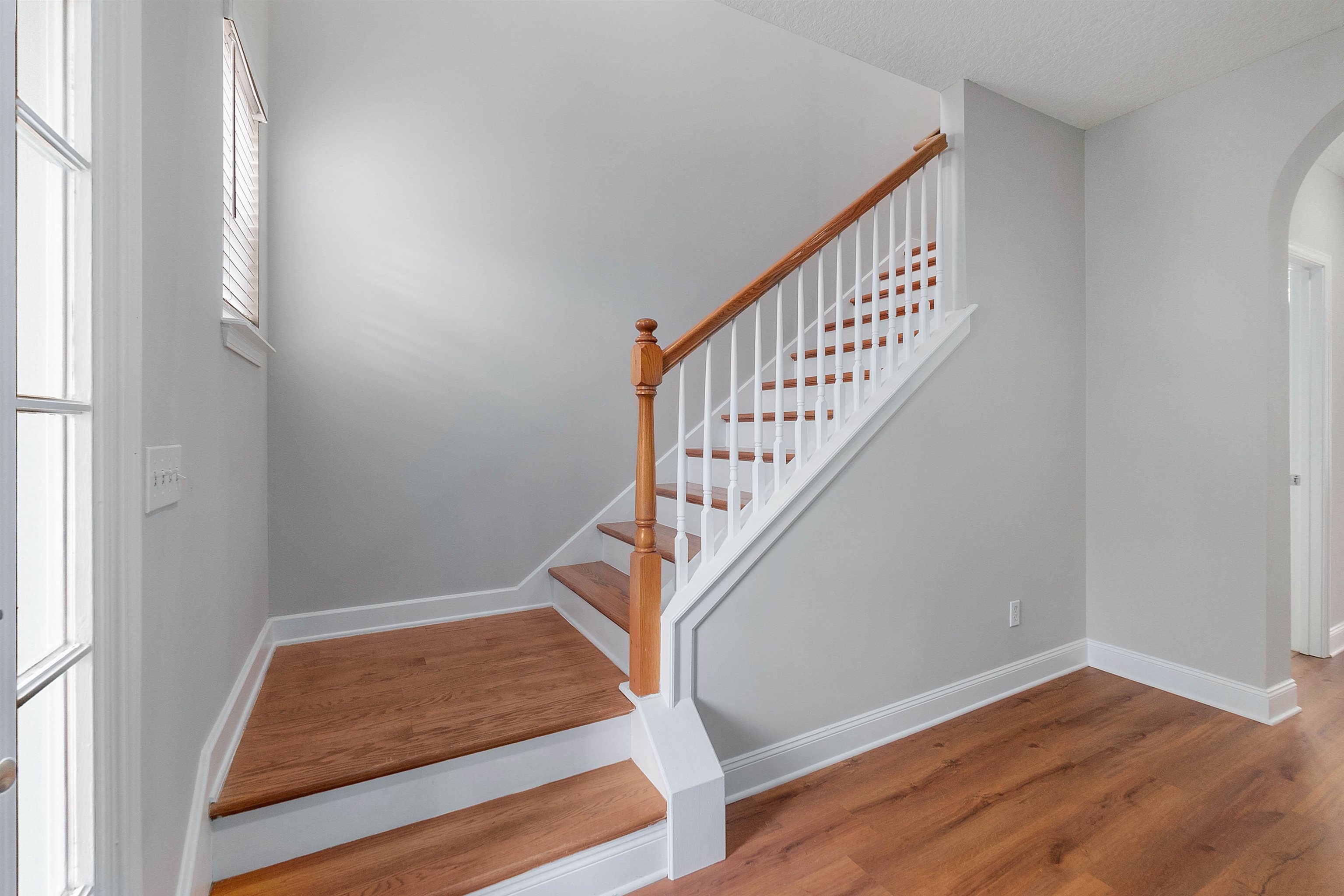 18 Amistad Drive St. Augustine, FL 32086 - Photo 12 of 37 a view of entryway with wooden floor