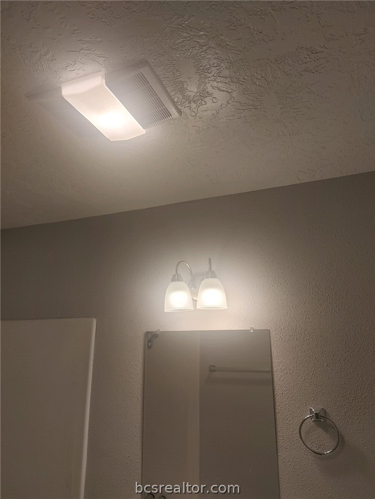 4212 Old College Road, Unit 3 Bryan, TX 77801 - Photo 6 of 9 a view of room