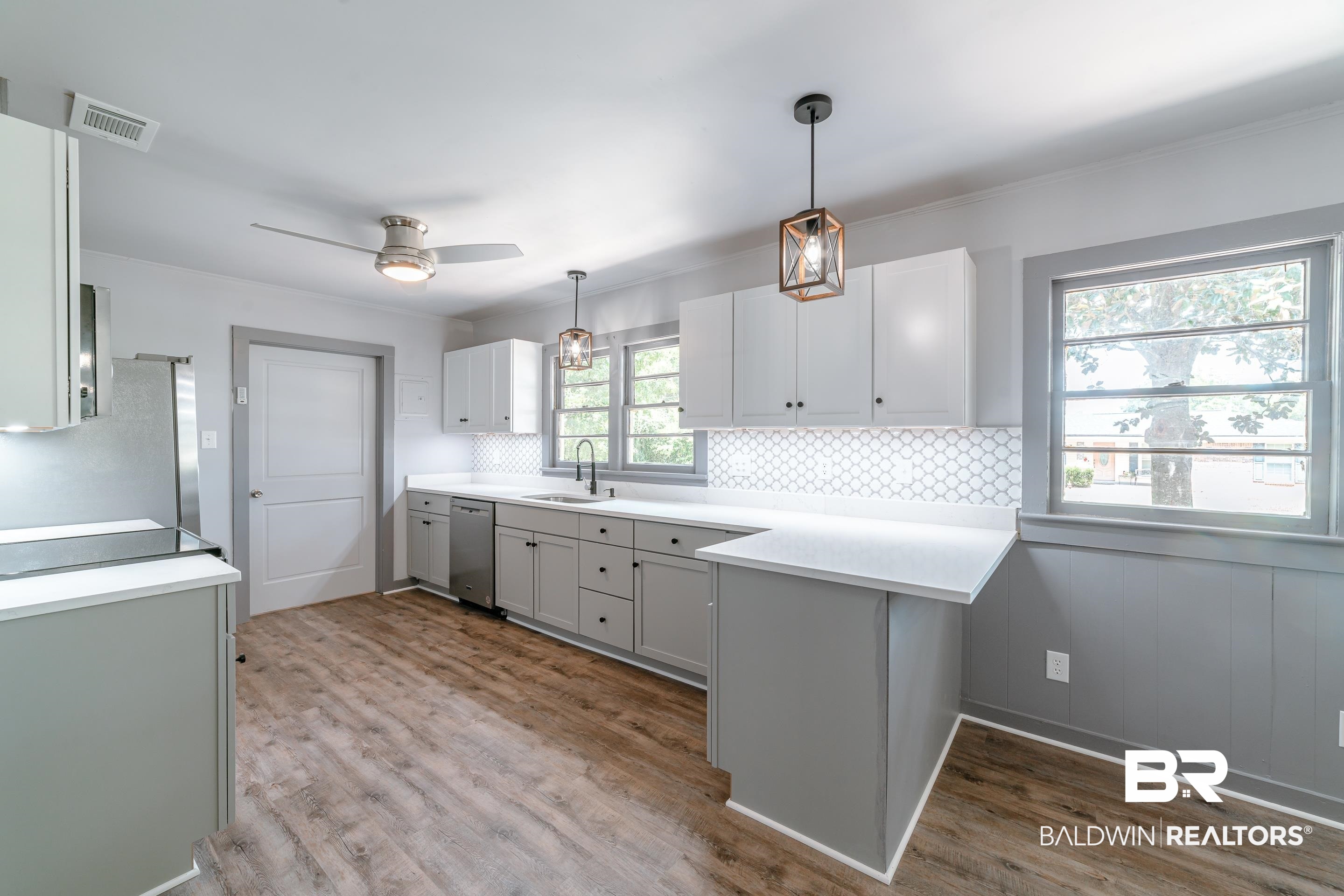 8045 Middle Ring Road Mobile, AL 36619 - Photo 11 of 45