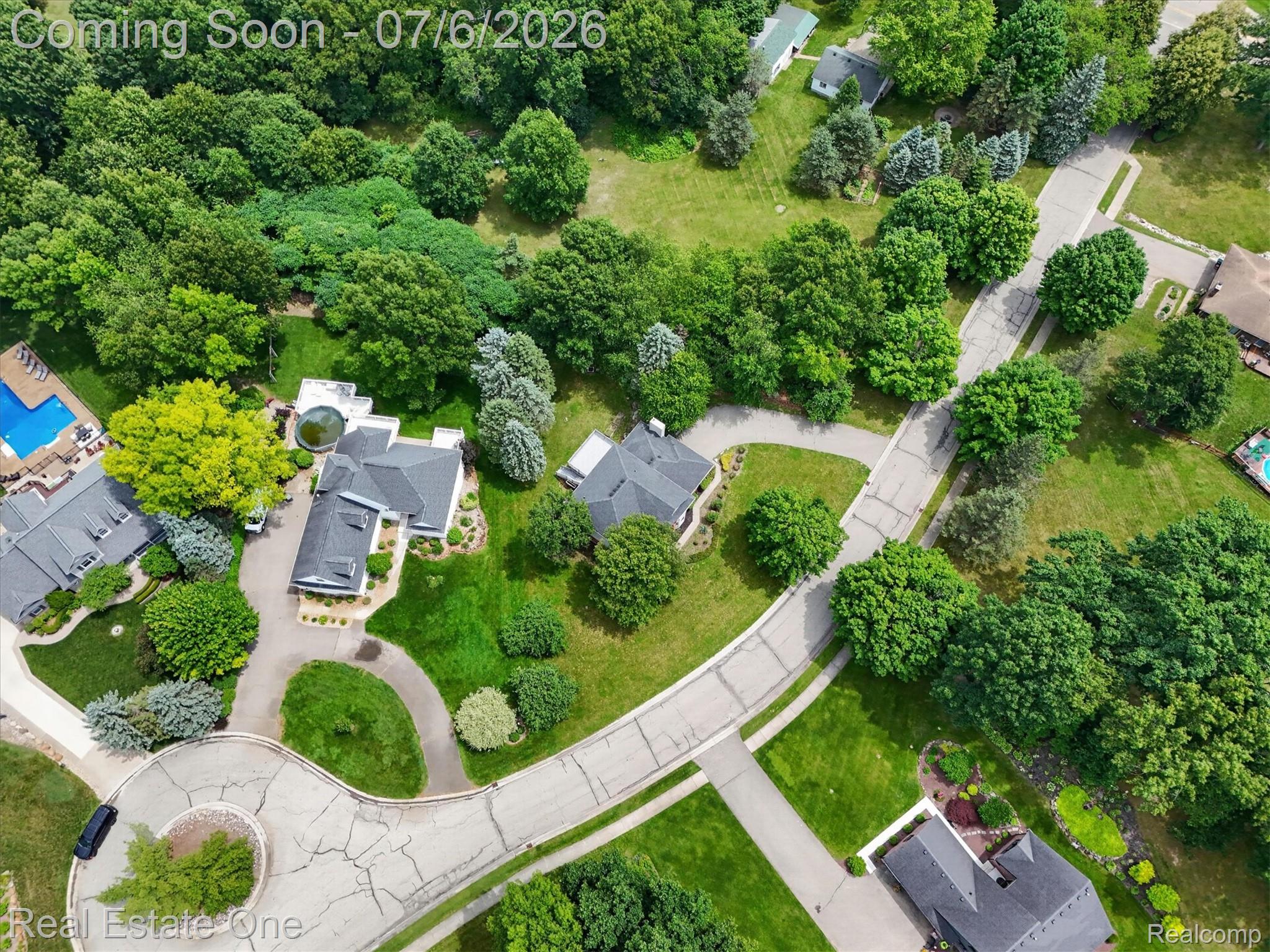 9610 Forest Ridge Drive Clarkston, MI 48348 - Photo 65 of 77 72-9610-Forest-Ridge-Dr-Village-of-Clarkston-MI-48348-WindowStill.jpg