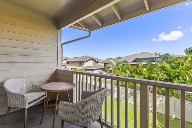 a view of backyard with entertaining space and deck