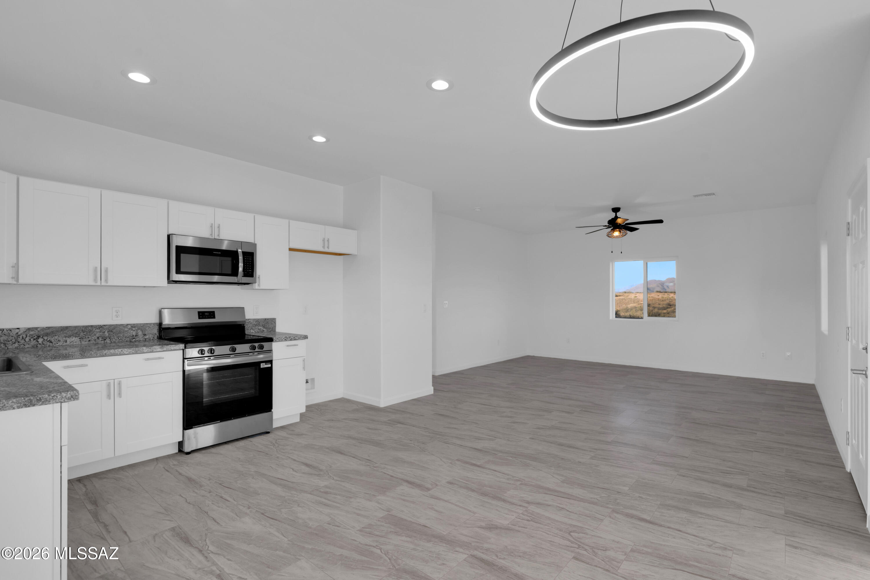 1024 Camarosa Court Rio Rico, AZ 85648 - Photo 12 of 40 13 Camarosa