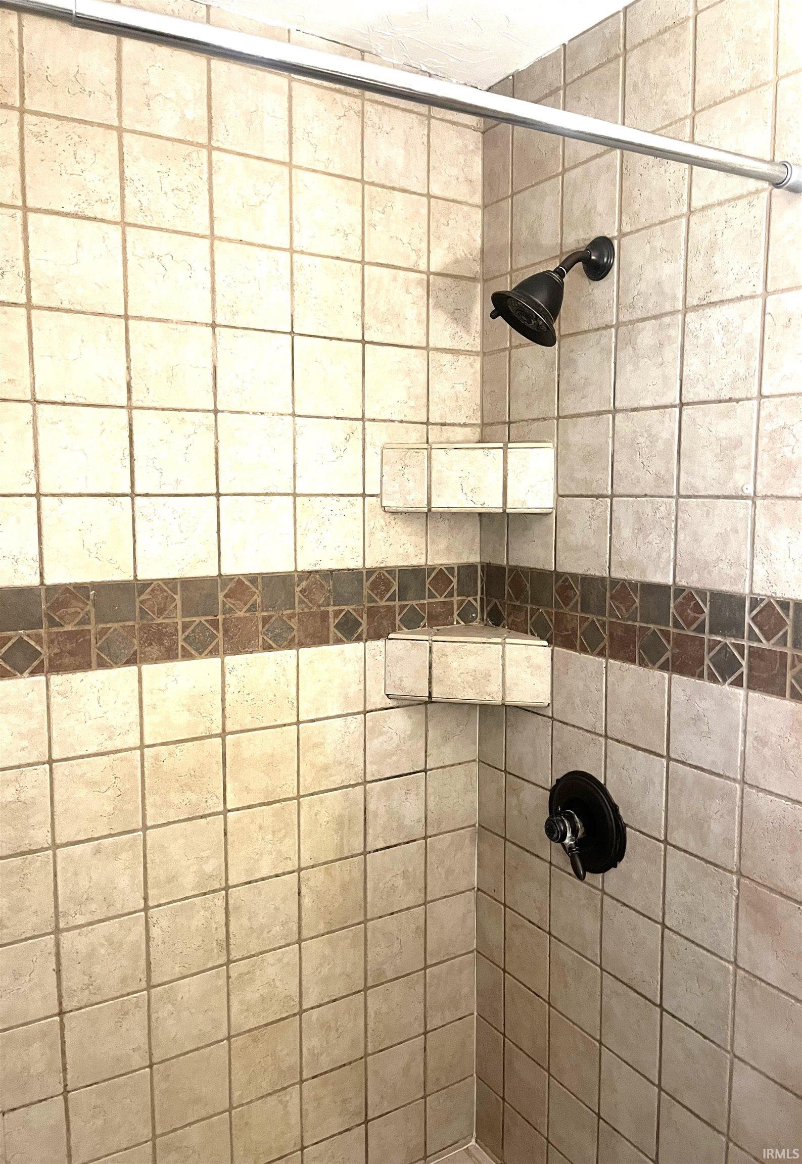 240 Stratton Way Decatur, IN 46733 - Photo 5 of 10