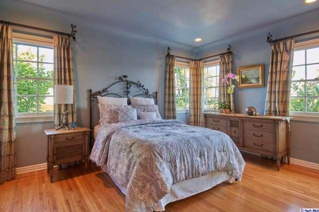 720 West Kenneth Road Glendale, CA 91202 - Photo 22 of 43 Gallery Image 22