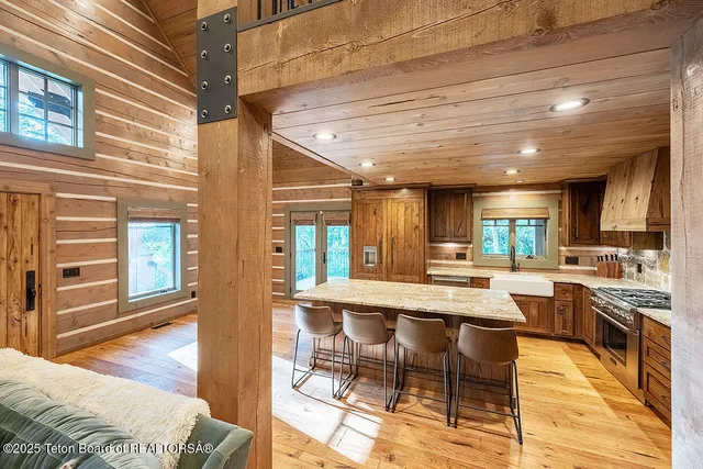 $1,250,000 | 172 Spurwood Drive, Star Valley Ranch, WY 83127