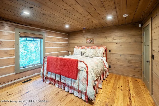 $1,250,000 | 172 Spurwood Drive, Star Valley Ranch, WY 83127