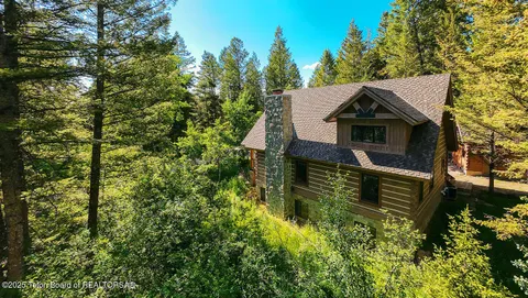 $1,250,000 | 172 Spurwood Drive, Star Valley Ranch, WY 83127