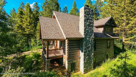 $1,250,000 | 172 Spurwood Drive, Star Valley Ranch, WY 83127