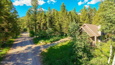 $1,250,000 | 172 Spurwood Drive, Star Valley Ranch, WY 83127
