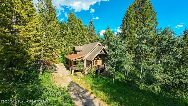 $1,250,000 | 172 Spurwood Drive, Star Valley Ranch, WY 83127