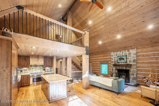 $1,250,000 | 172 Spurwood Drive, Star Valley Ranch, WY 83127