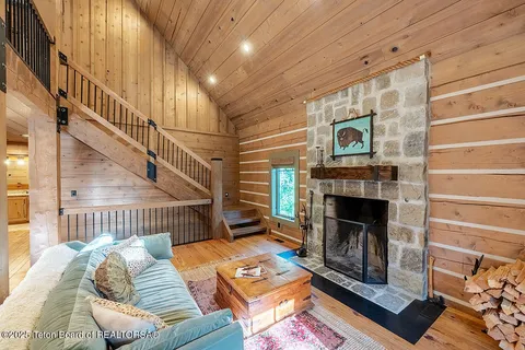 $1,250,000 | 172 Spurwood Drive, Star Valley Ranch, WY 83127