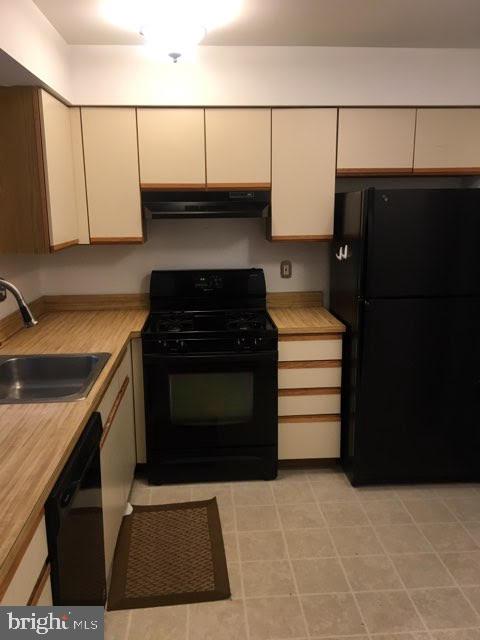 1408 B Ralston Drive Mount Laurel, NJ 08054 - Photo 3 of 14