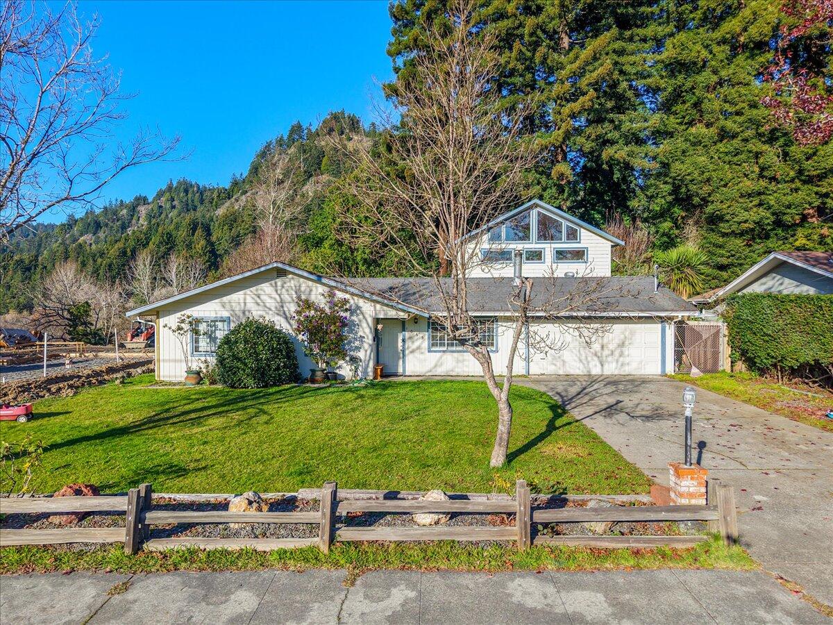1065 Riverside Drive Rio Dell, CA 95562 - Photo 4 of 32