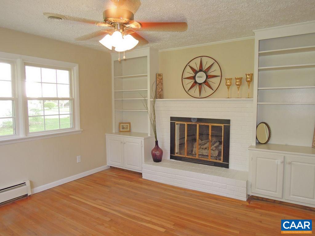 609 Shore Road Waynesboro, VA 22980 - Photo 6 of 20 Gallery Image 6