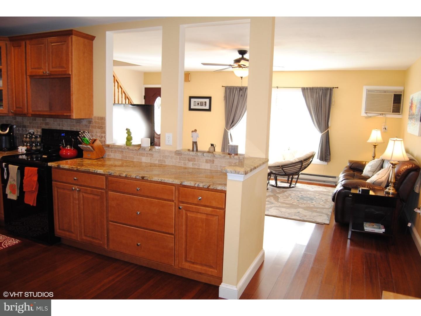 19 Hemlock Road Levittown, PA 19056 - Photo 5 of 22 Gallery Image 5