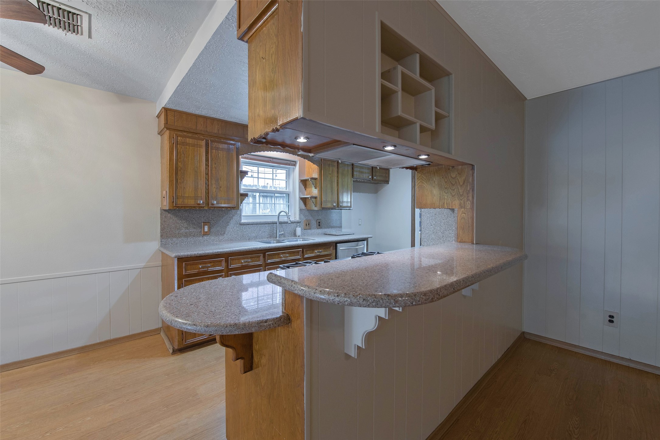 14510 Foxford Way Houston, TX 77015 - Photo 9 of 40