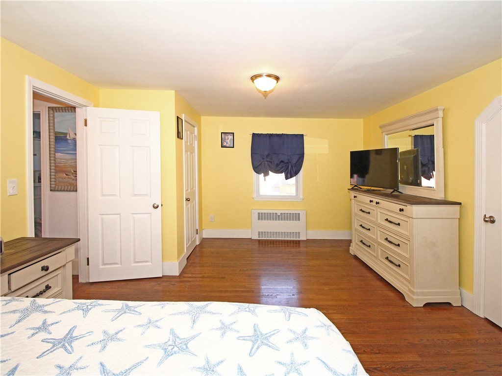 69 West Main Road Middletown, RI 02842 - Photo 20 of 32