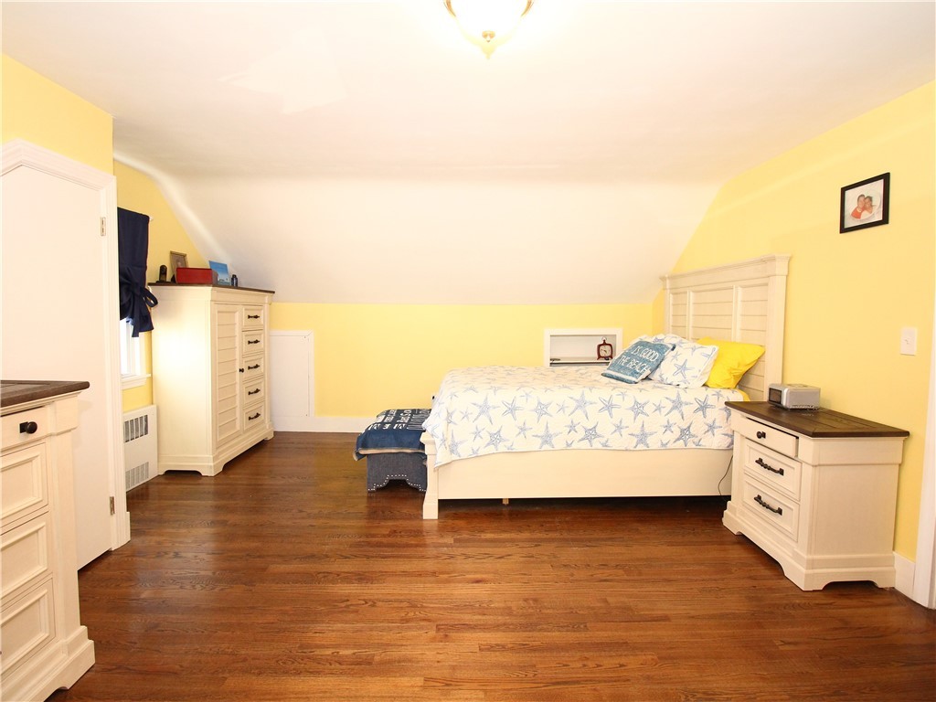 69 West Main Road Middletown, RI 02842 - Photo 21 of 32