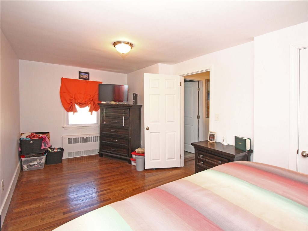 69 West Main Road Middletown, RI 02842 - Photo 23 of 32