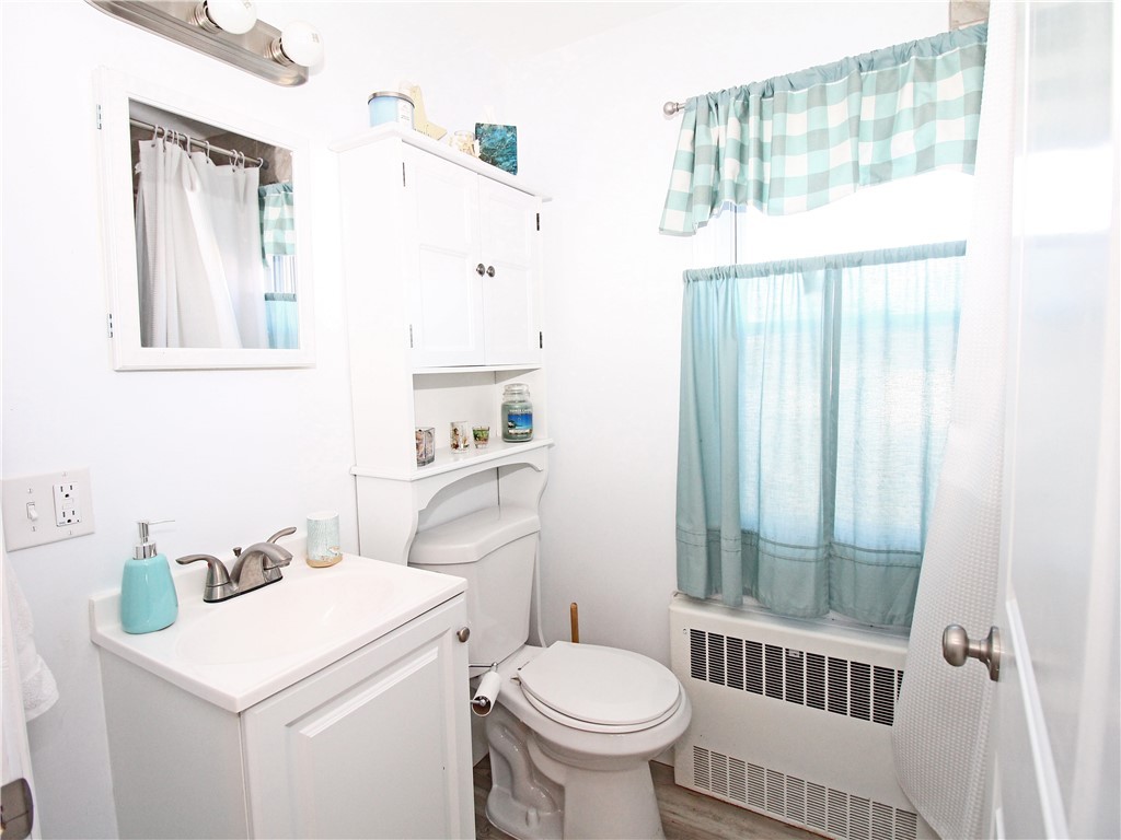 69 West Main Road Middletown, RI 02842 - Photo 27 of 32