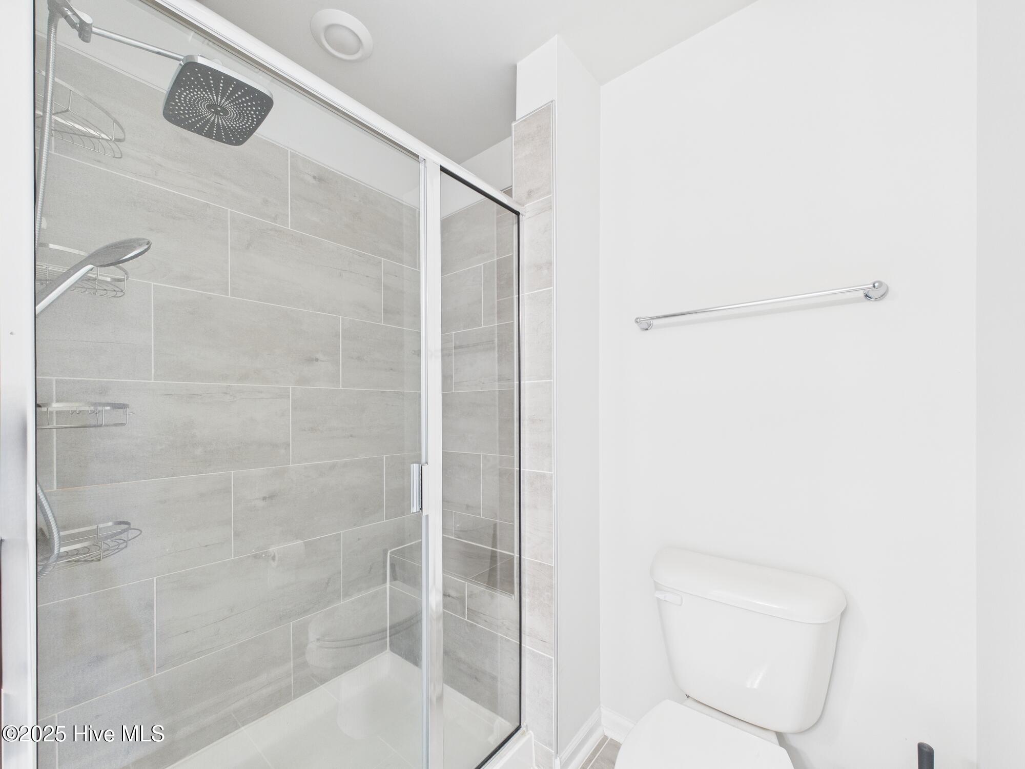 2709 Chert Lane Raleigh, NC 27610 - Photo 40 of 54 CAM01608G0-PR0112-STILL043