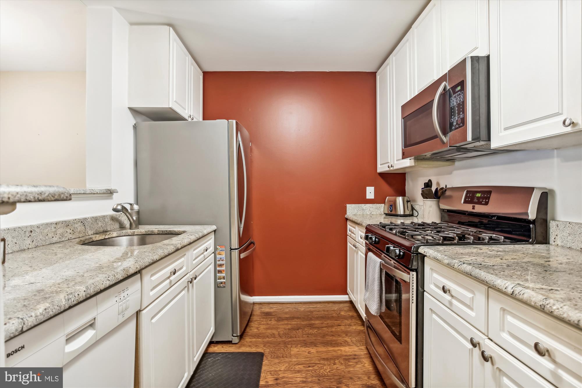5563 Seminary Road, Unit 115 Falls Church, VA 22041 - Photo 3 of 39 Gallery Image 3